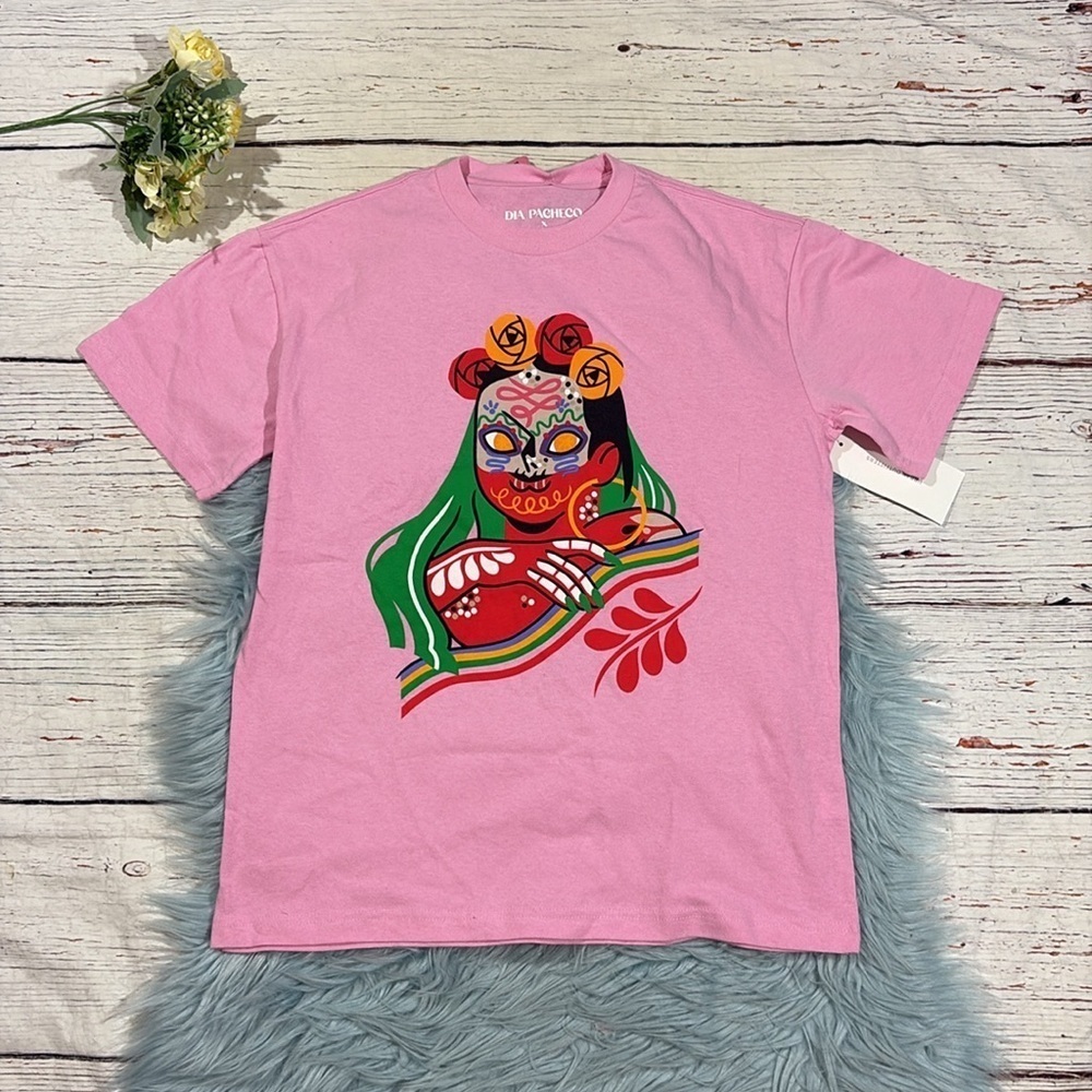 NWT Urban Outfitters Dia Pacheco X Golden Hour Graphic Tee Pink - Picture 2 of 8